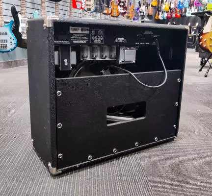 Traynor - GuitarMate 2-Channel 30 Watt All-Tube Guitar Combo 2